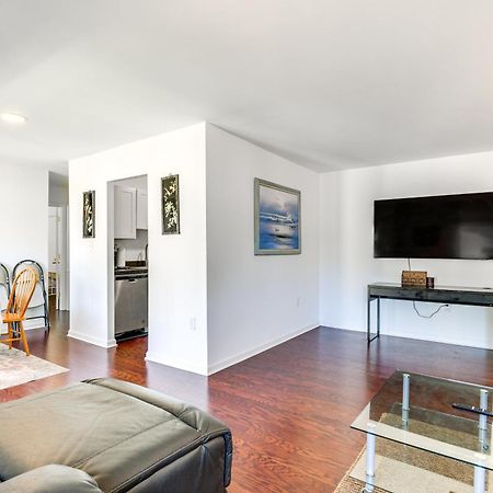 North Bethesda Apartment With Community Pool! 외부 사진