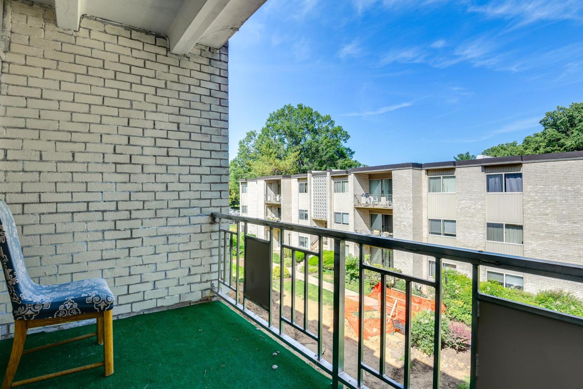 North Bethesda Apartment With Community Pool! 외부 사진