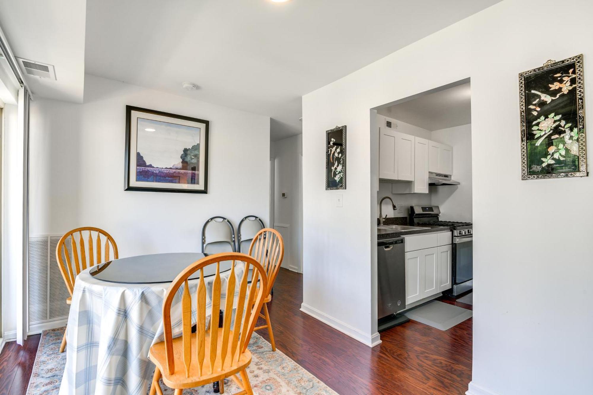 North Bethesda Apartment With Community Pool! 외부 사진