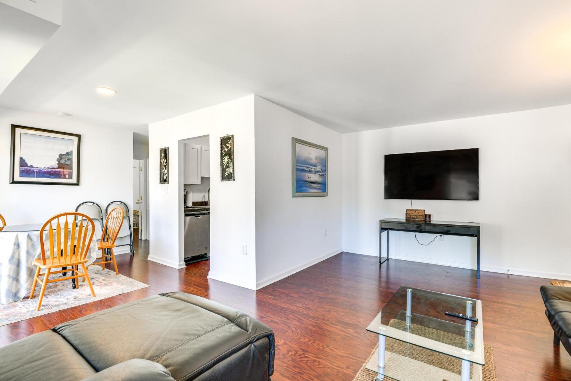 North Bethesda Apartment With Community Pool! 외부 사진